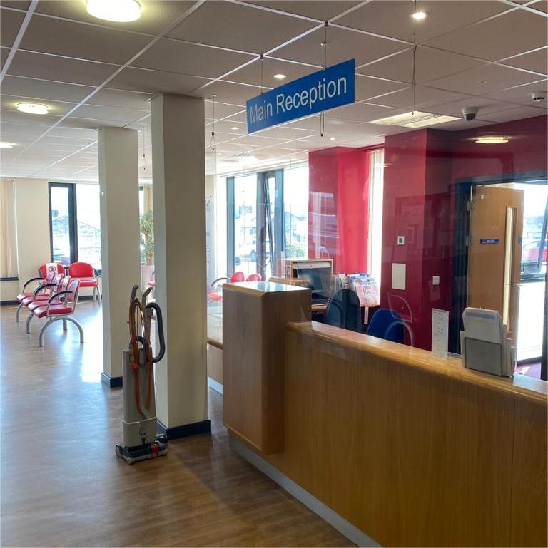 <strong><span style='font-size:22px;'>Utemøbler</span></strong>