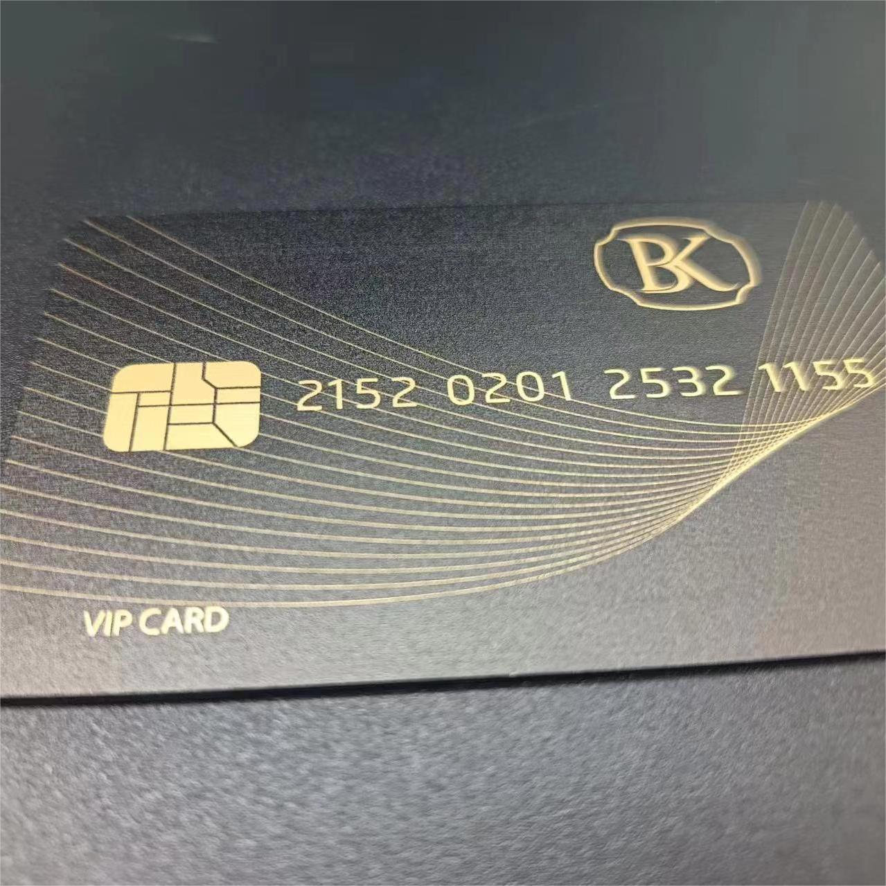 طباعة منقوشة مخصصة عالية الجودة لبطاقات مختلفة