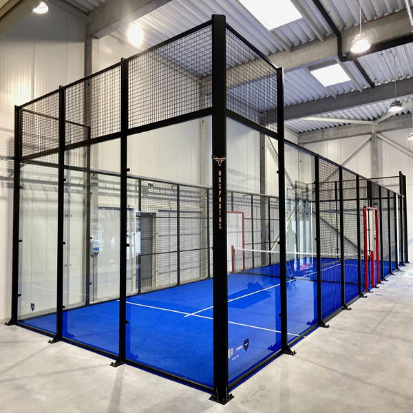 12-mm-PC-Platte mit UV-Best&auml;ndigkeit und Kratzfestigkeit f&uuml;r die Herstellung von Padelpl&auml;tzen 